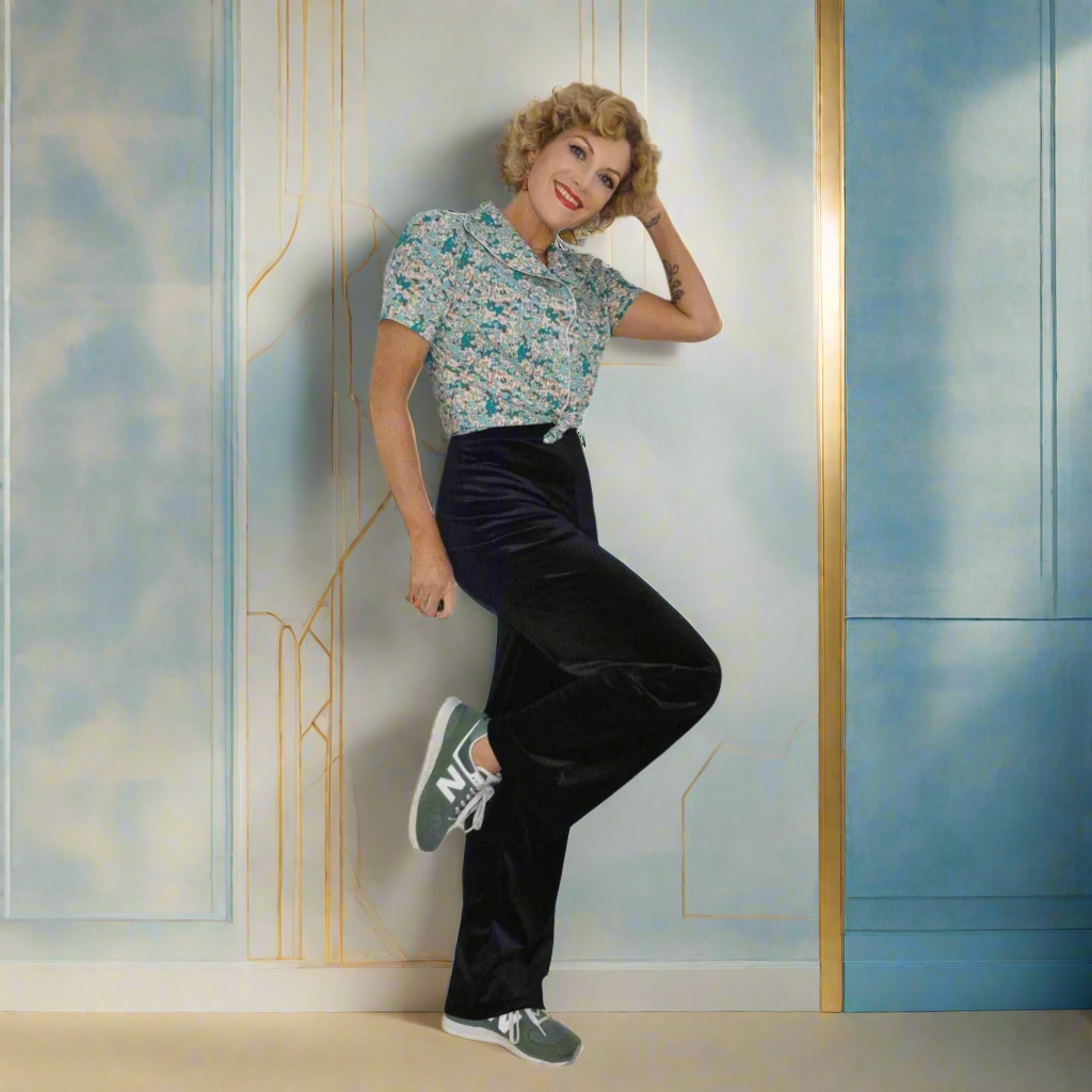 Mabel Main Velvet Wide Leg Pants - Black