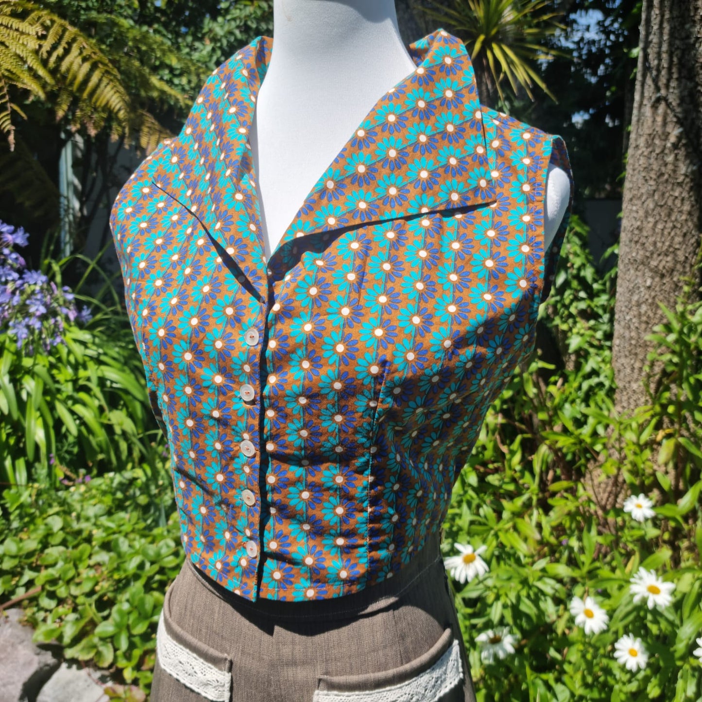 Mabel Main Meadow Hour Sleeveless Shirt